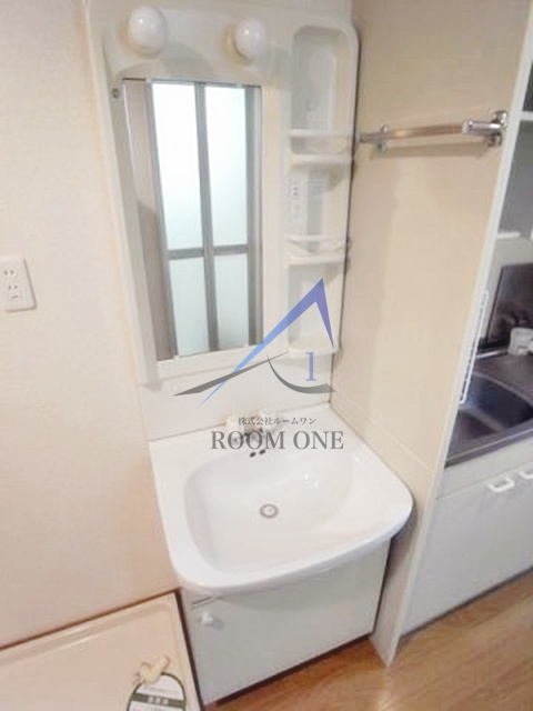 洗面設備　洗面台です。