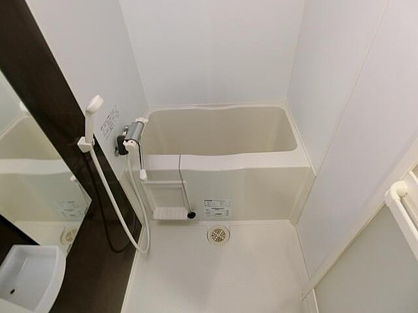 バス・シャワールーム　弊社は都内全域の物件をご紹介可能です！