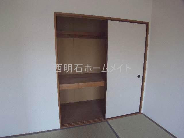 収納　押入れ
