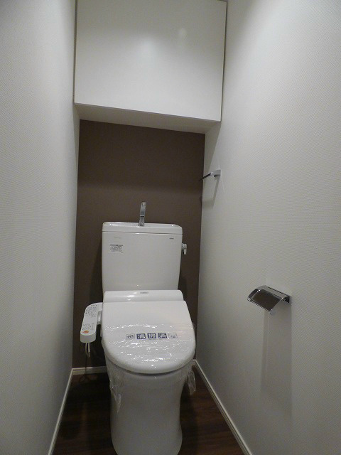 トイレ　ウォシュレット完備☆