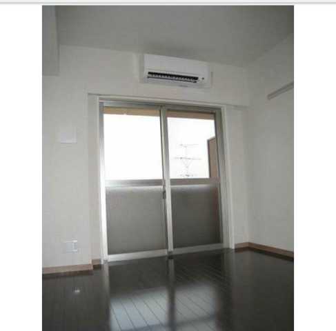 居室・リビング　別室参考画像です