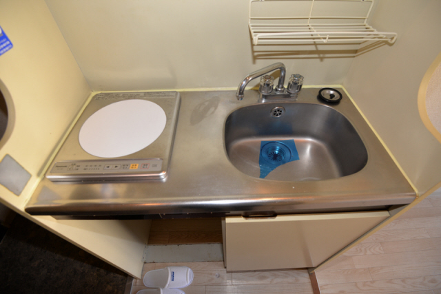 キッチン　写真は同マンションの別のお部屋のものです