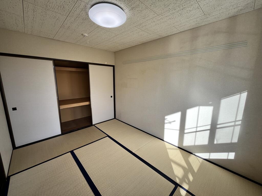 収納　和室6帖と収納