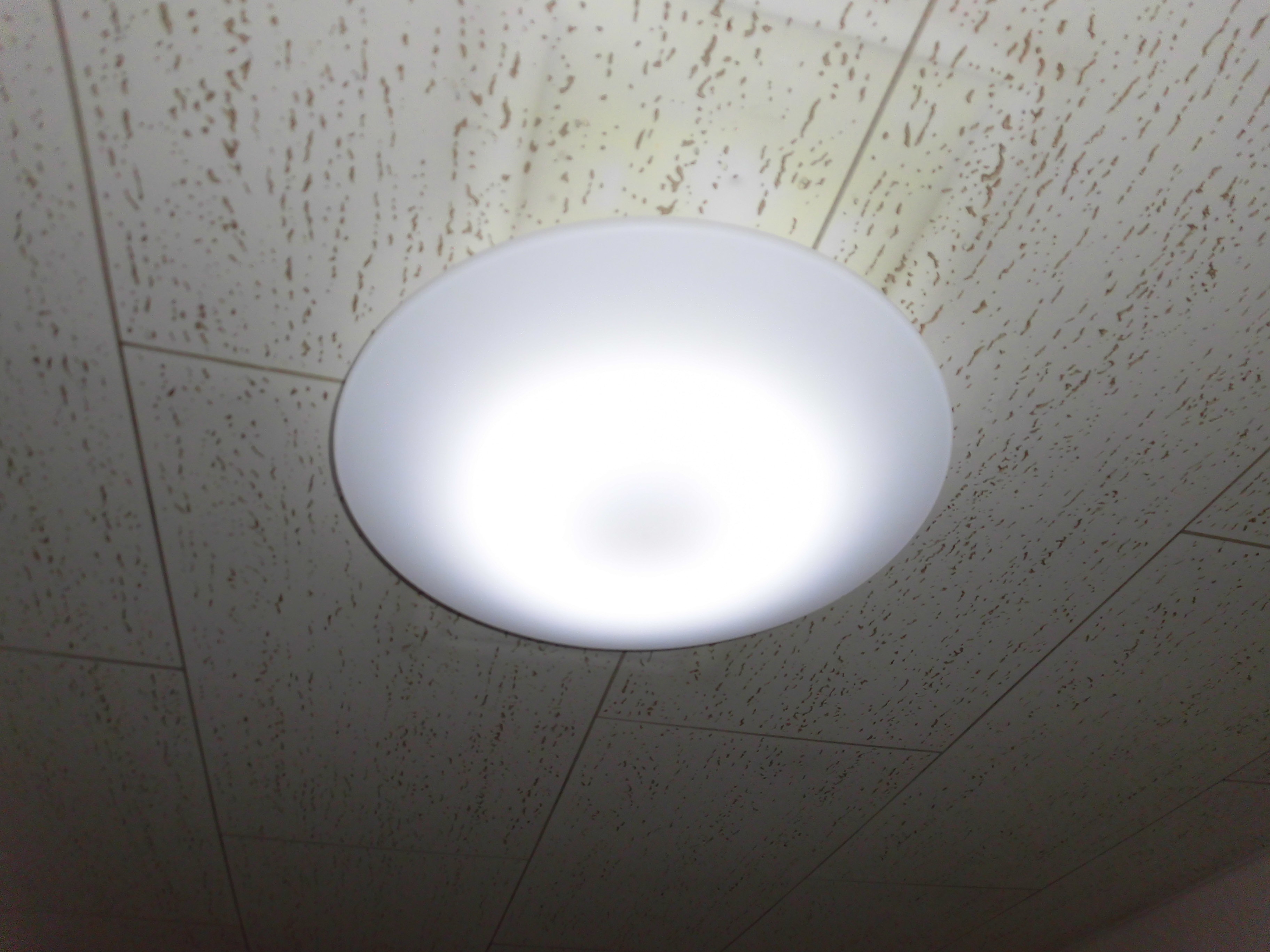 その他設備　LED