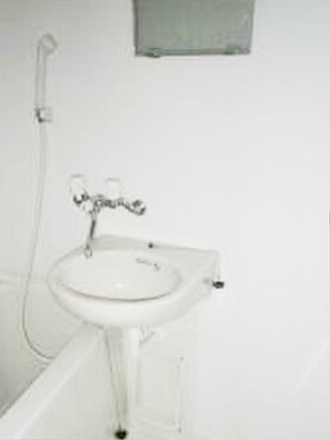洗面設備　同仕様参考写真
