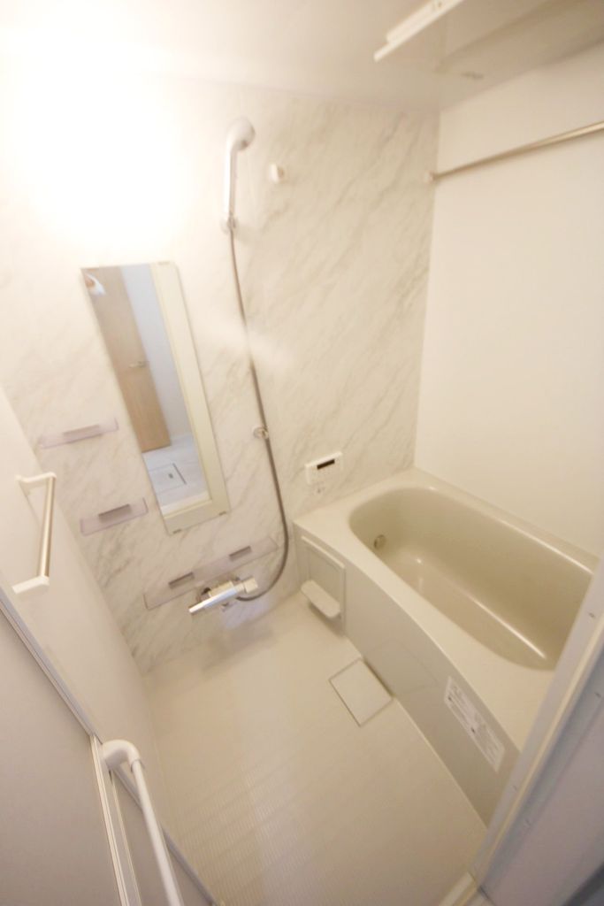 バス・シャワールーム　他号室参考写真