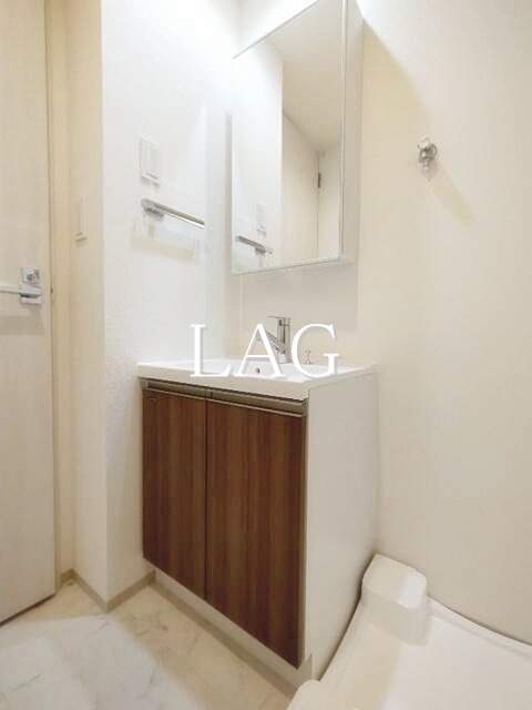 洗面設備　洗面台です。