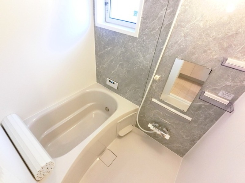 バス・シャワールーム　図面と現状に相違がある場合には現状を優先