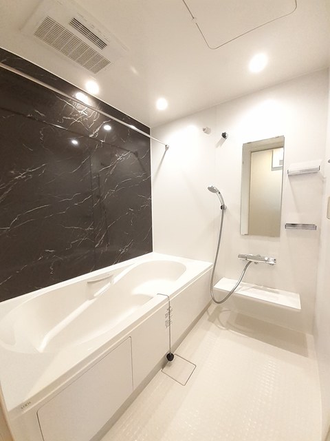 バス・シャワールーム　バス