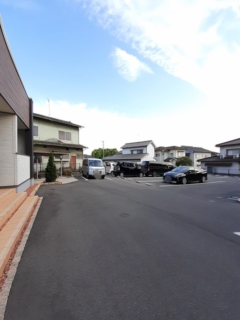 駐車場　駐車場