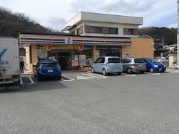 コンビニ　セブンイレブン 尾道美ノ郷三成店（コンビニ）まで1054m