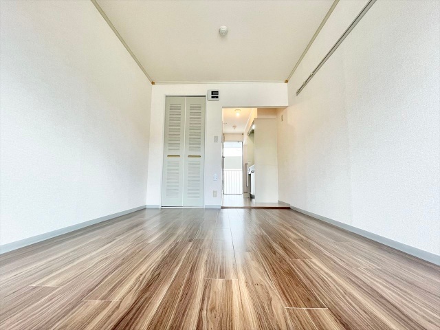 その他部屋・スペース　同一建物内２０７号室内装写真転載