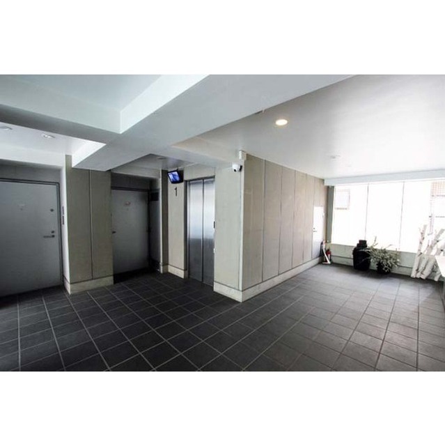 ロビー　エレベーターホール