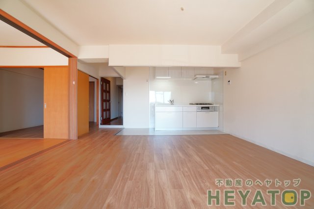 居室・リビング　ＬＤＫ１３帖