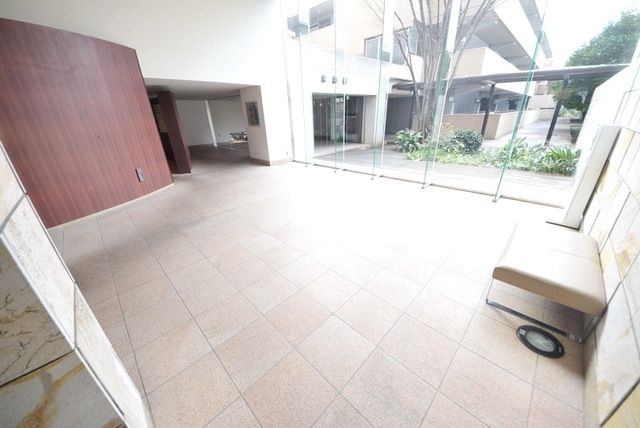 エントランス　★オシャレなエントランスです★