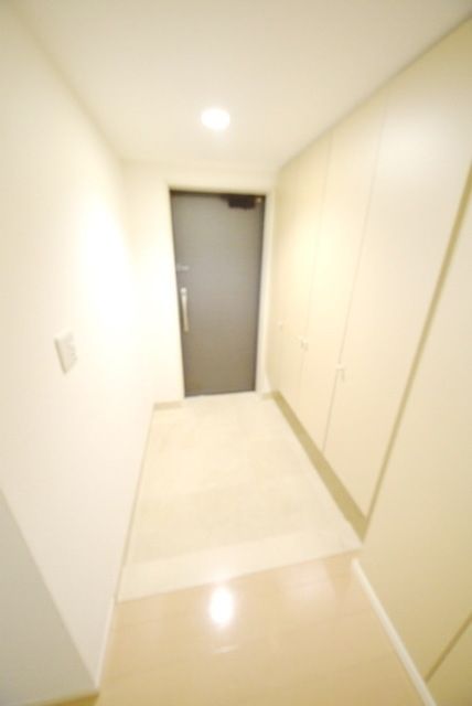 玄関　★大容量靴箱付きの玄関です★