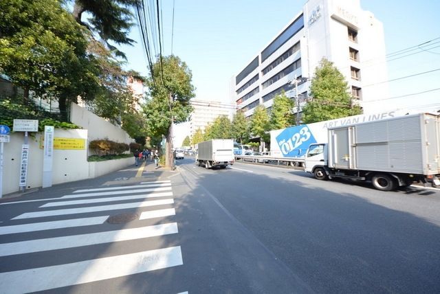 その他　駅前（その他）まで320m