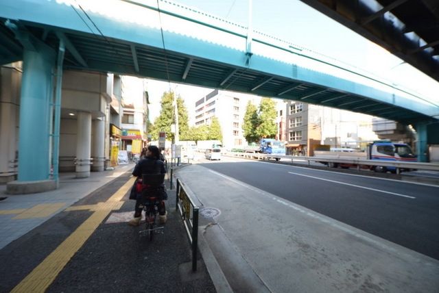 その他　駅前（その他）まで320m