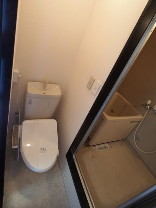 トイレ　図面と現状に相違がある場合には現状を優先