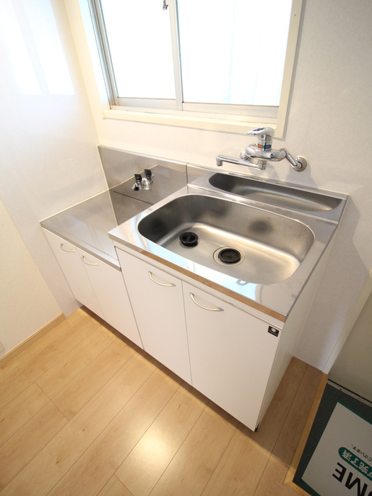 キッチン　窓有！