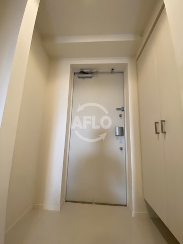 玄関　Park Hana Honmachi WEST　玄関スペース