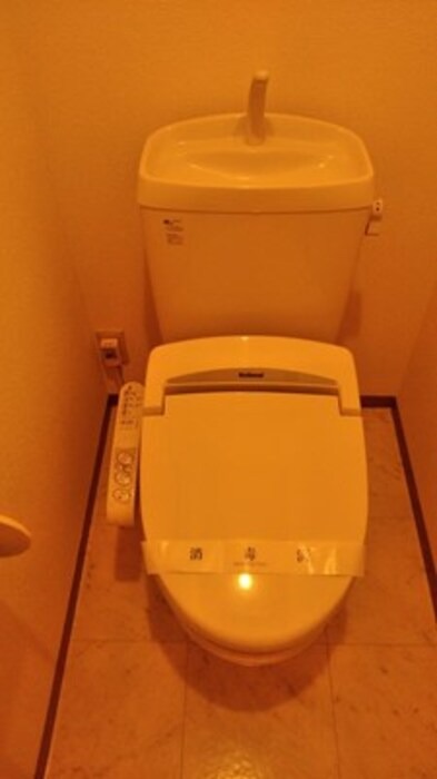 トイレ　別号室イメージ