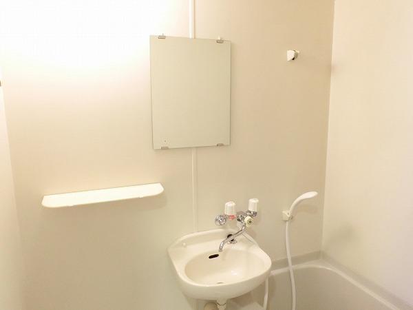 洗面設備　洗面台付き！