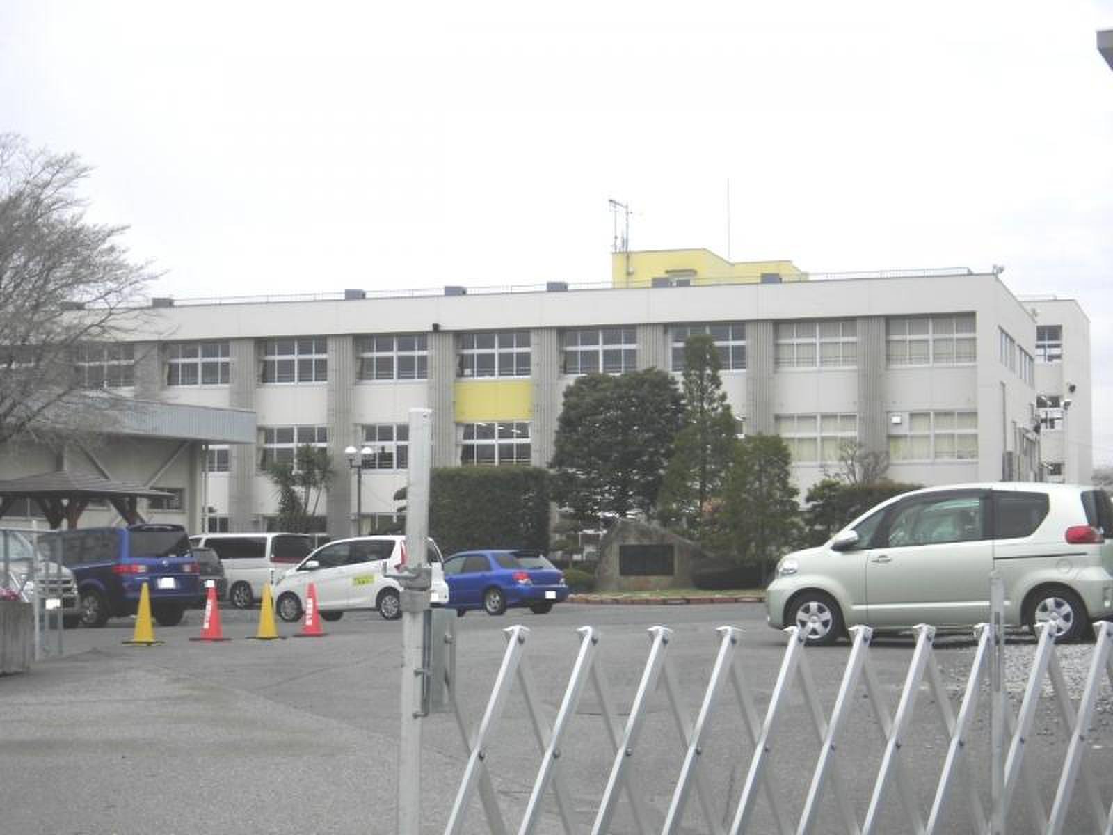 中学校　下館中学校（中学校）まで2386m