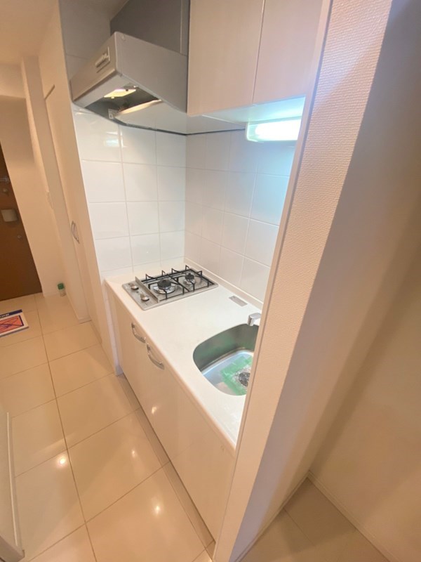 キッチン　コンパクトなキッチンで掃除もラクラク