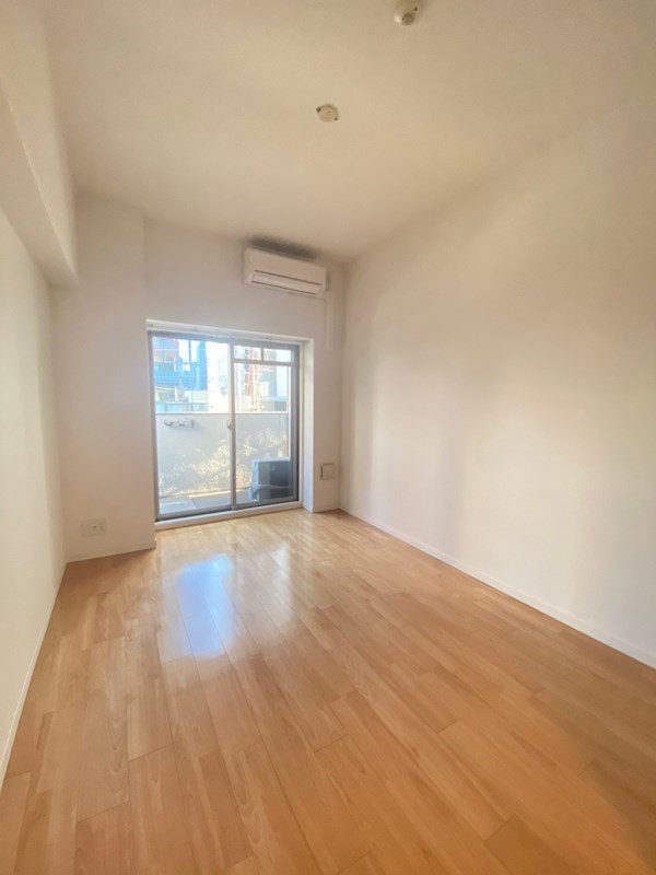 その他部屋・スペース　落ち着いて過ごせるお部屋なので、寝室にいかがでしょうか