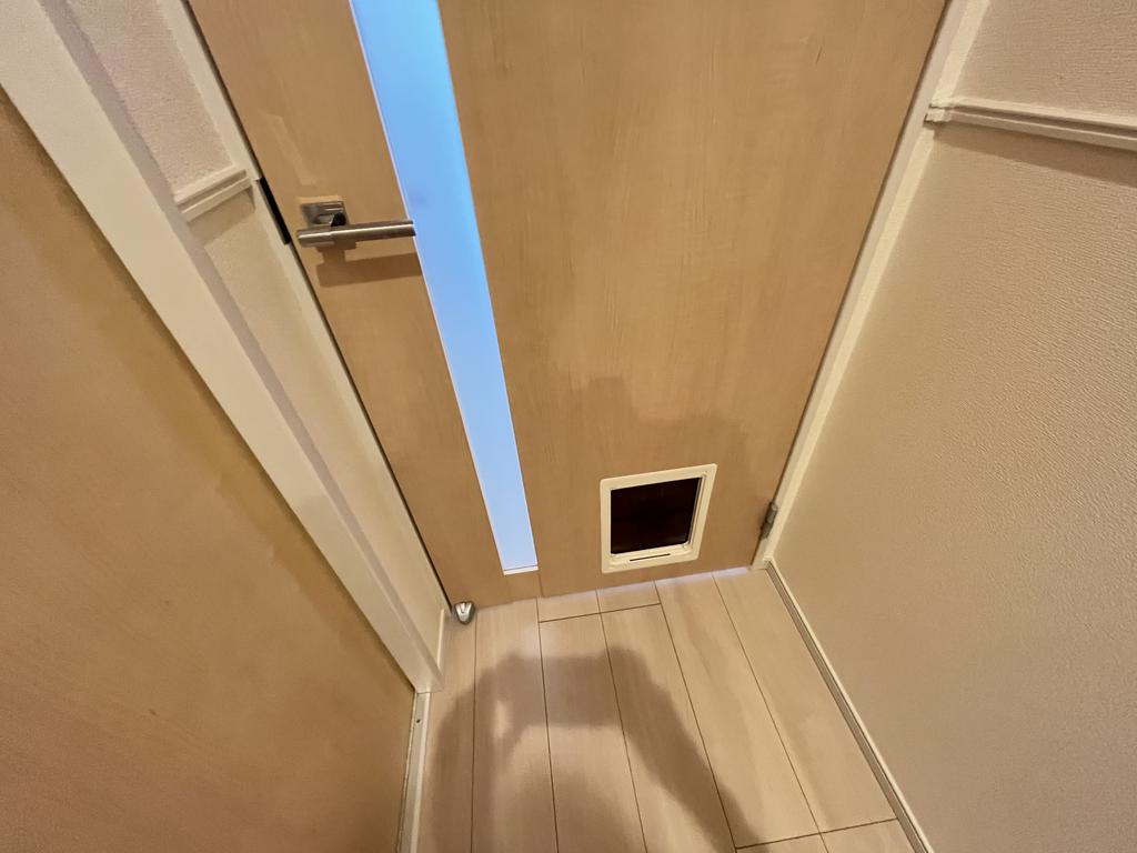 その他　ペット用くぐり戸