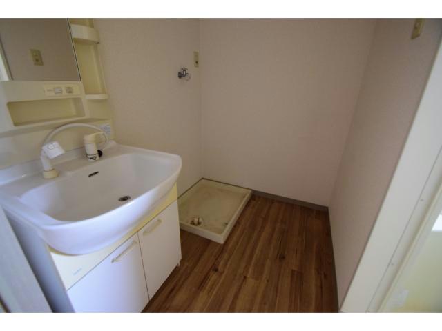 洗面設備　忙しい朝にも頼もしいシャンプードレッサー！