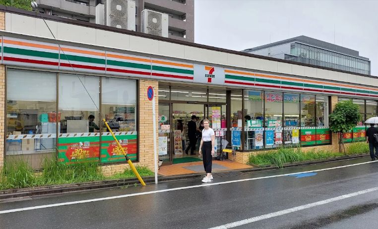 コンビニ　セブンイレブン江東佐賀2丁目店（コンビニ）まで403m
