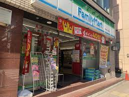 コンビニ　ファミリーマート 新橋赤レンガ通り店（コンビニ）まで229m