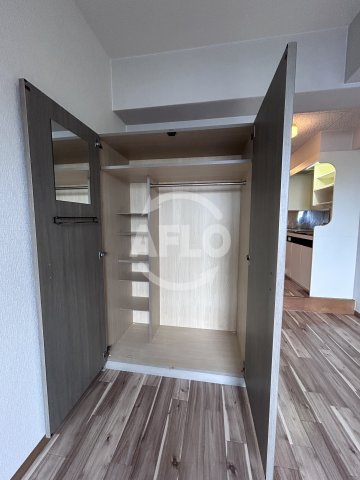 収納　プレリュード江坂　クローゼット