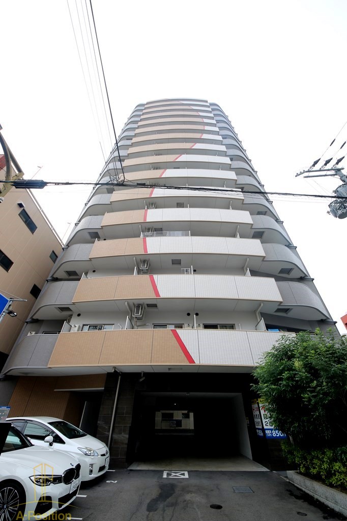 建物外観　セレニテ難波プリエ