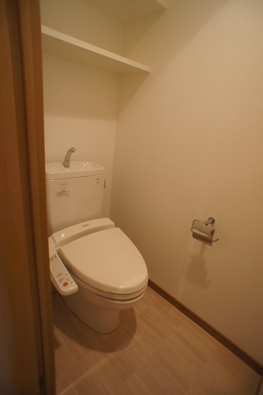 トイレ　別号室