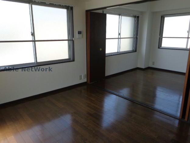 居室・リビング　同型モデル