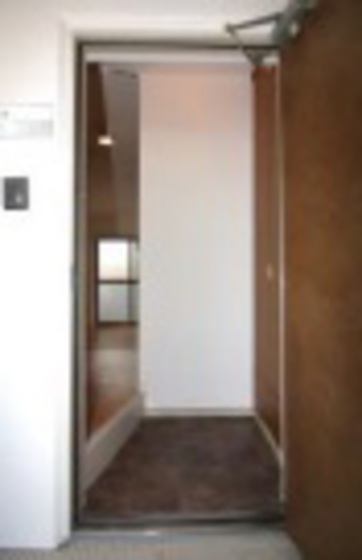 玄関　他号室のお写真です