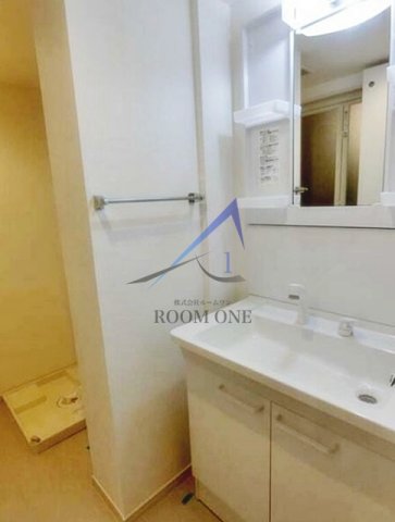 洗面設備　独立洗面台です。