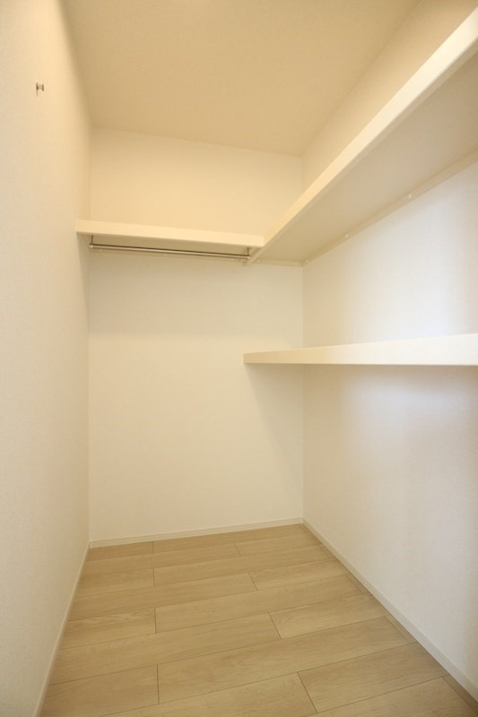 収納　同物件・反転タイプ写真