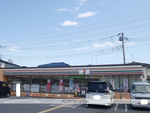 コンビニ　セブンイレブン笹目中学校前店（コンビニ）まで166m