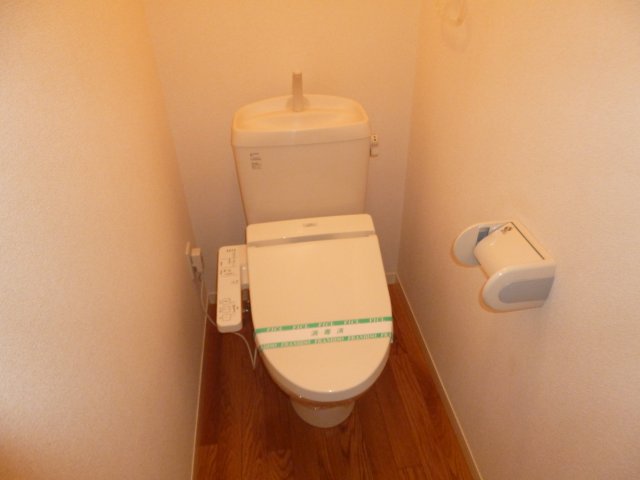 トイレ　シャワー付きトイレ