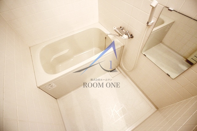 バス・シャワールーム　お風呂です。