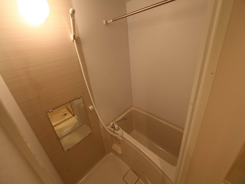 バス・シャワールーム　浴室暖房乾燥機付　24時間換気機能付バスルーム