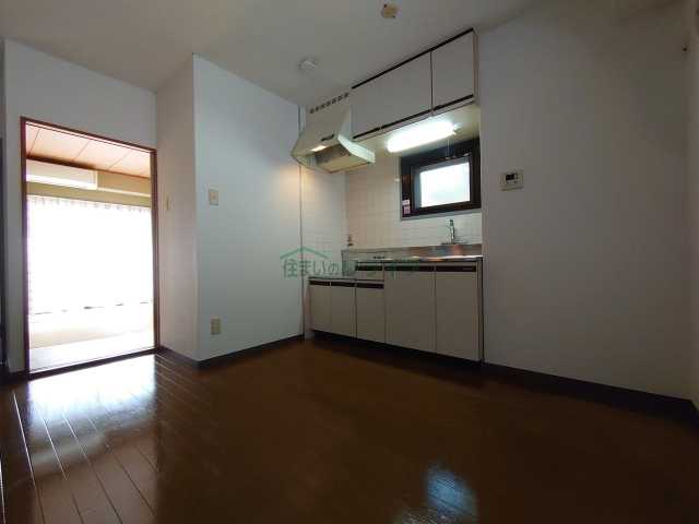 居室・リビング　ラ・カーサモモイ