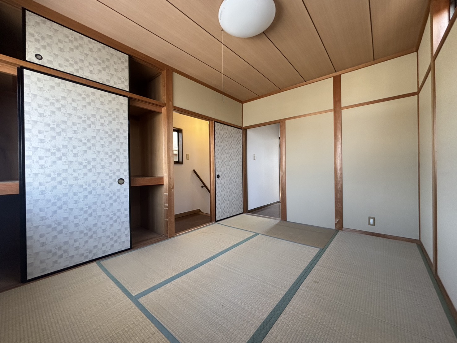 塩屋町6丁目戸建の内装写真
