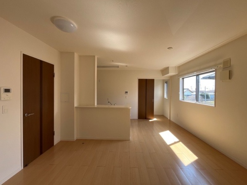 居室・リビング　図面と現状に相違がある場合には現状を優先