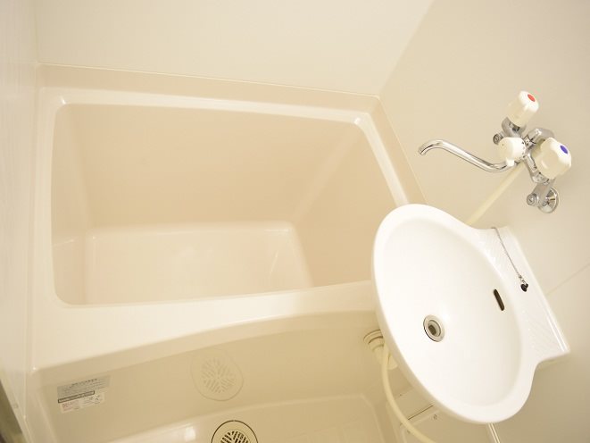 バス・シャワールーム　※別のお部屋の写真です