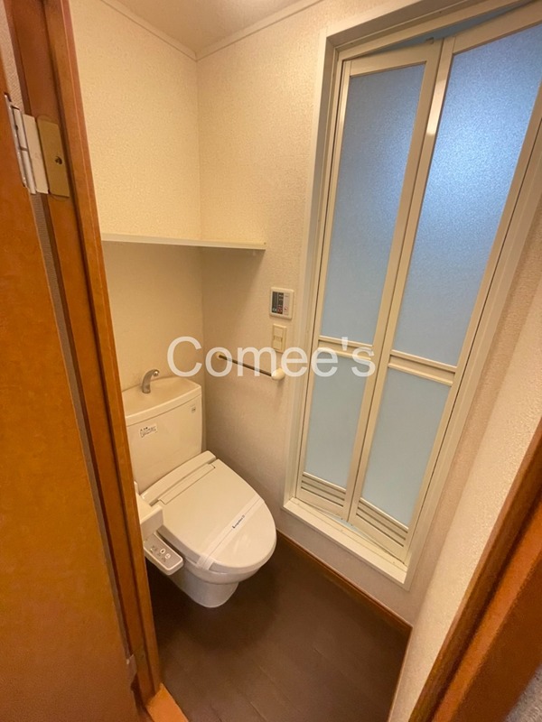 トイレ　温水洗浄便座